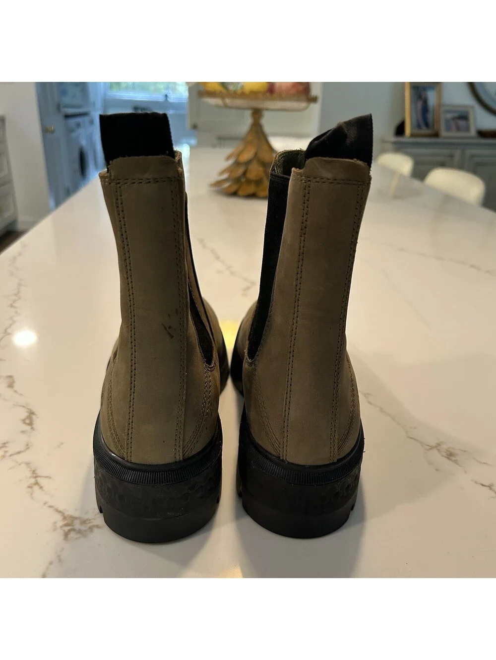 Women’s Timberland Suede Boots 9